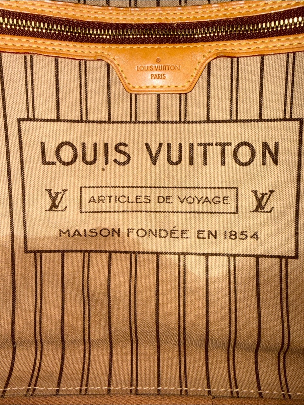 Louis Vuitton Monogram Nov 2015 Canvas Neverfull Tote - Brown and Tan - Picture 4 of 14